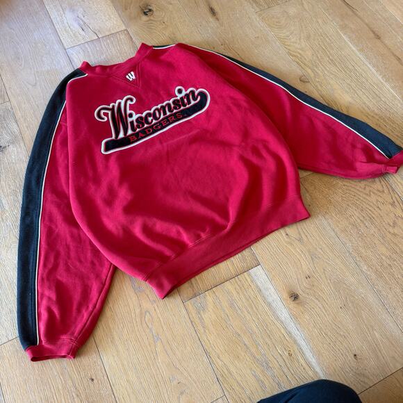 Vintage 1998 Wisconsin Badgers Red Crewneck Sweatshirt NCAA College Size L - Picture 1 of 6